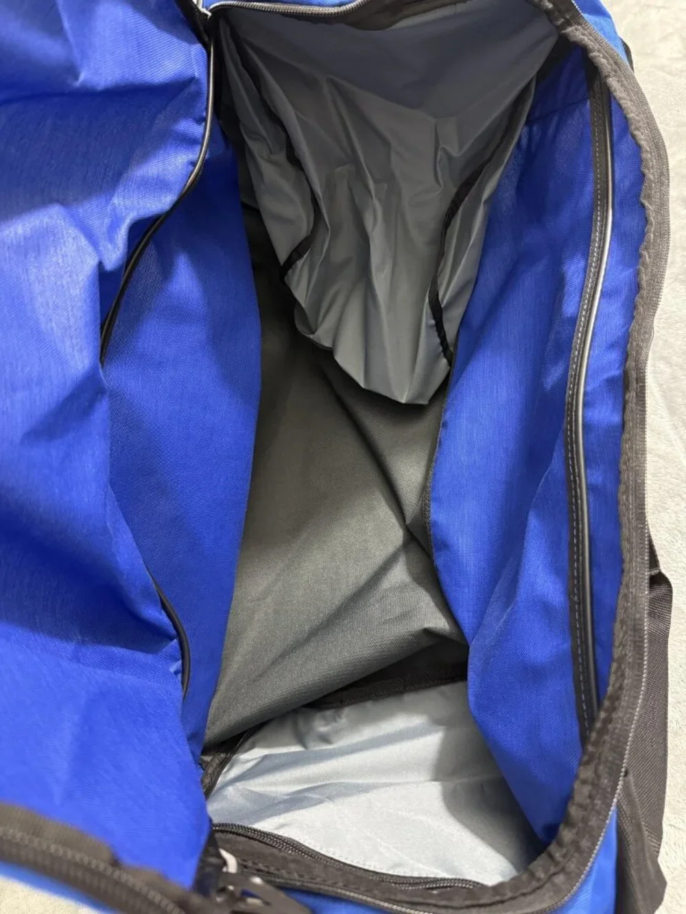 Nike Blue Brasilia Duffel Bag Water Resistant Shoe Compartment Men Training